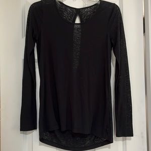 Lululemon black long sleeve top